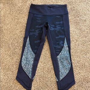 Lululemon 4 capri leggings